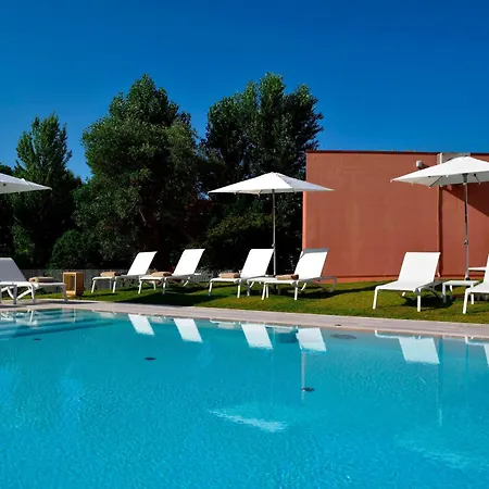 Four Points By Sheraton Отель Сиена