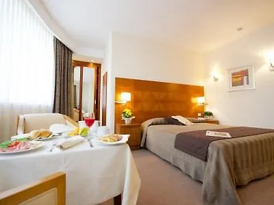 Four Points By Sheraton 호텔