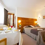 Four Points By Sheraton Hotel