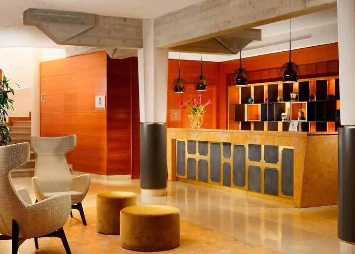 מלון Four Points By Sheraton 4*