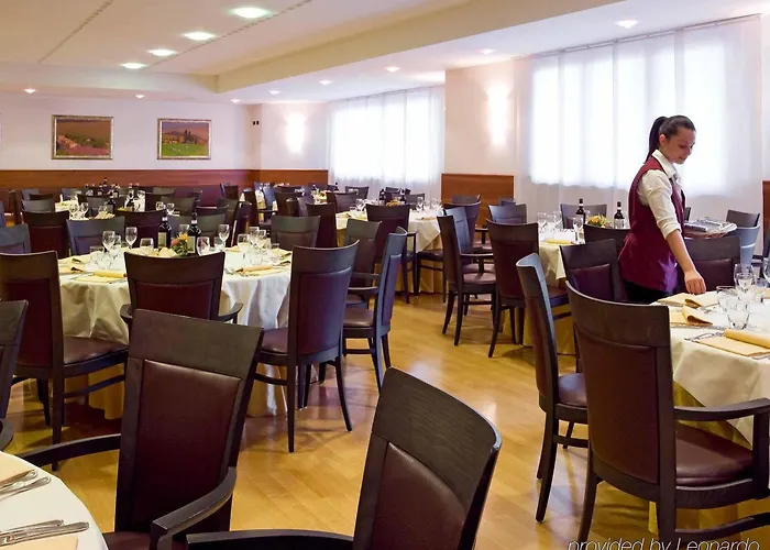 מלון Four Points By Sheraton סיינה